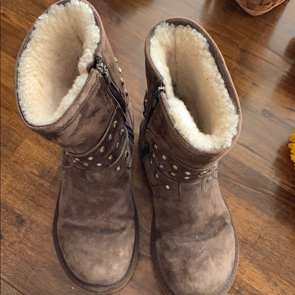 Ugg Boots - image 3